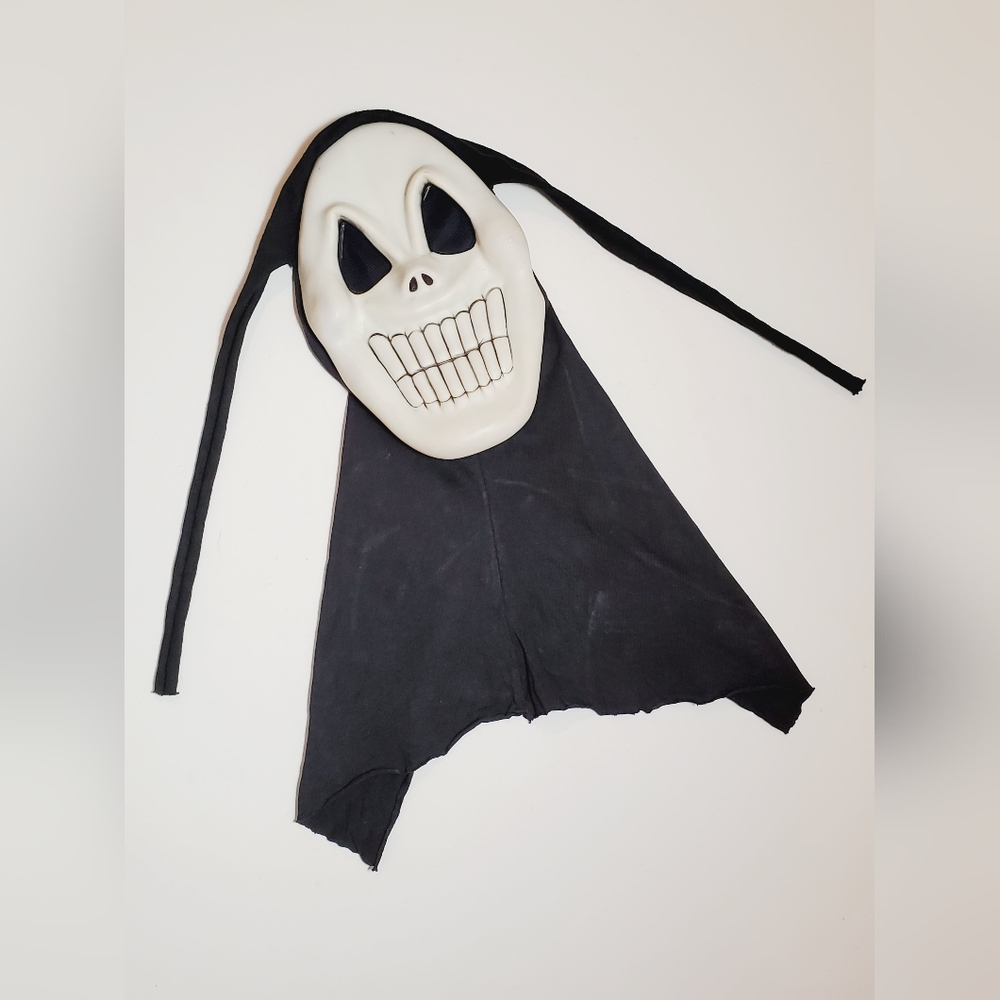 Vintage Rare Easter Unlimited Scream Ghost Face Skull Smiling Teeth Mask